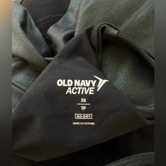 Green/Black Sheen Metallic Old Navy Active Workout Set - XS - Picture 3 of 4